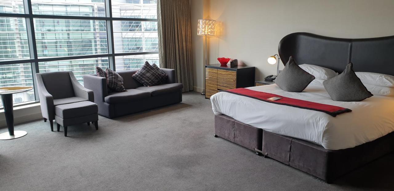 力推布鲁克兰酒店&Spa 威布里治 外观 照片